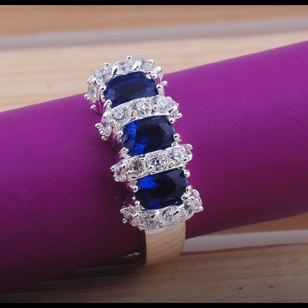 .925 Sterling Silver 4 Carat Blue Sapphire Ring